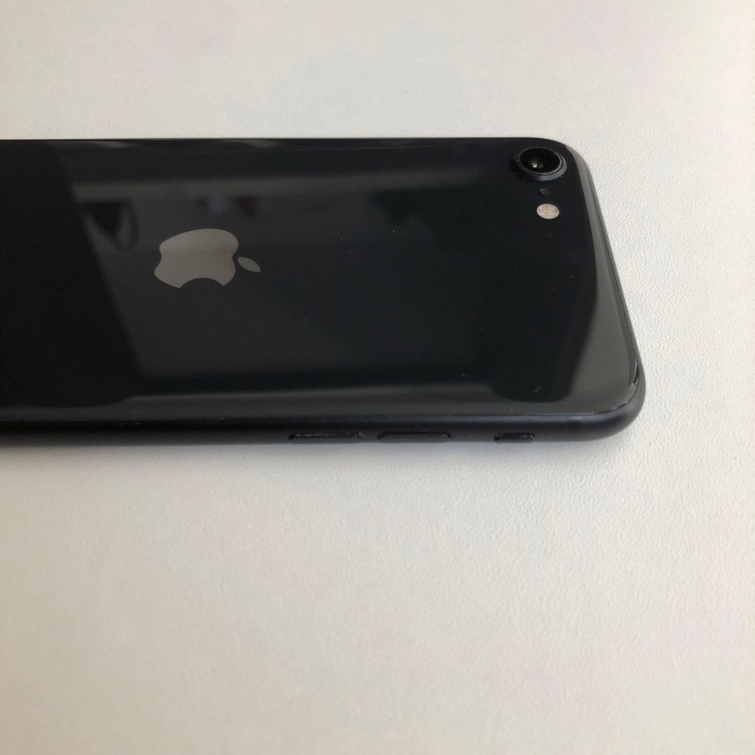 iPhone SE2 64GB ブラック SIMフリー 本体