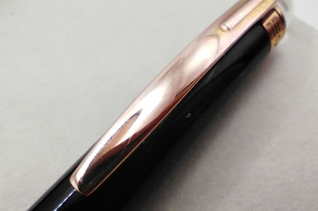 MONTBLANC　モンブラン　スターウォーカーレジンレッドゴールドボールペン