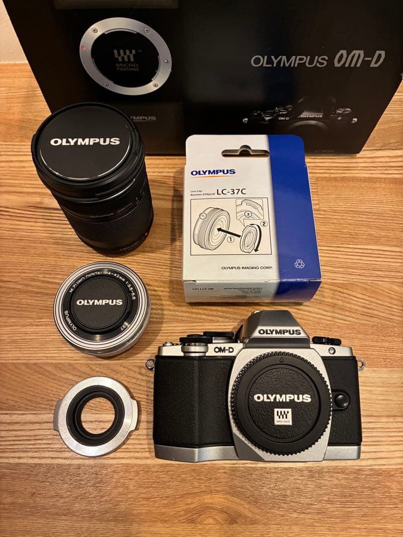 OLYMPUS OM-D E-M10 ミラーレス一眼カメラセット