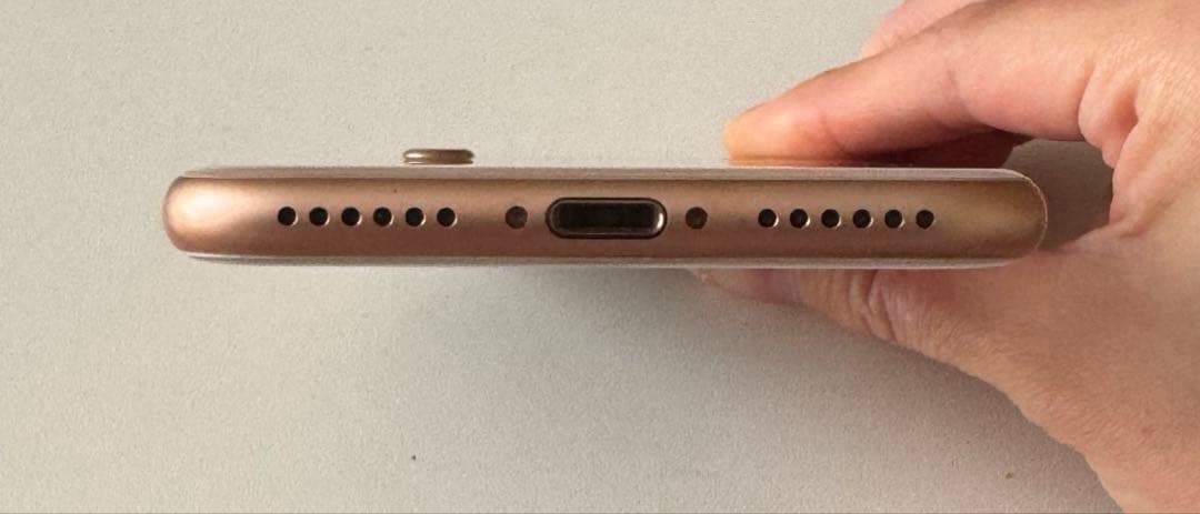 iPhone8 64GB SIMフリー初期化済
