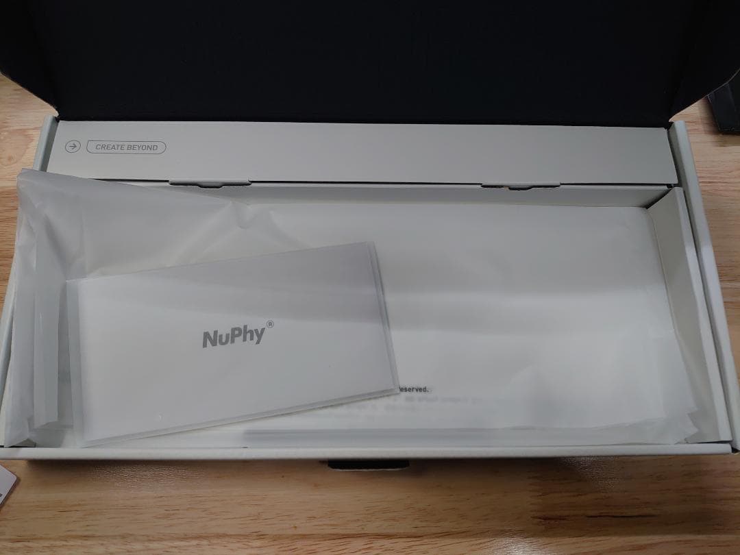 キーボード NuPhy Air75 V3