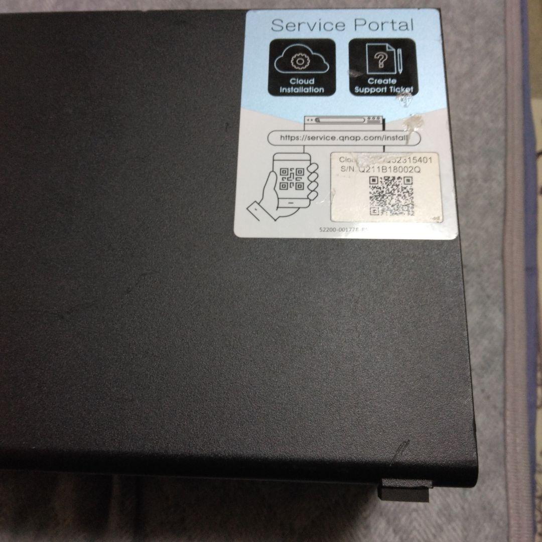 QNAP TS-451D2　4ベイNAS