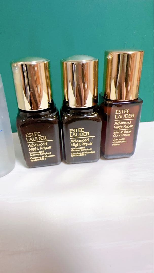 ESTEE LAUDER クリームと美容液と化粧水の8点まとめ売り