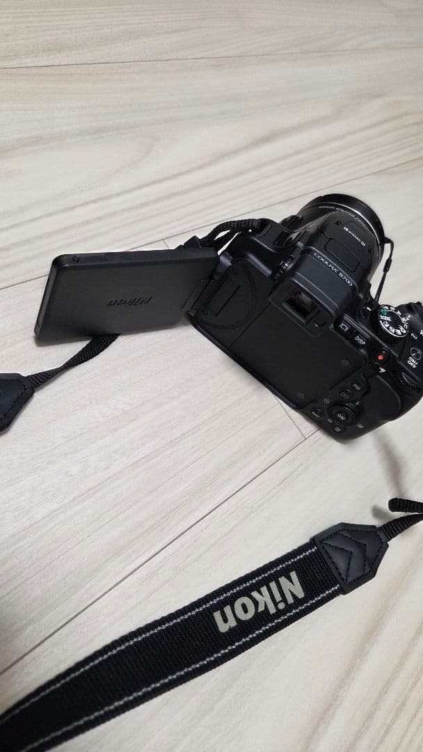 Nikon Coolpix デジタルカメラCOOLPIX B700