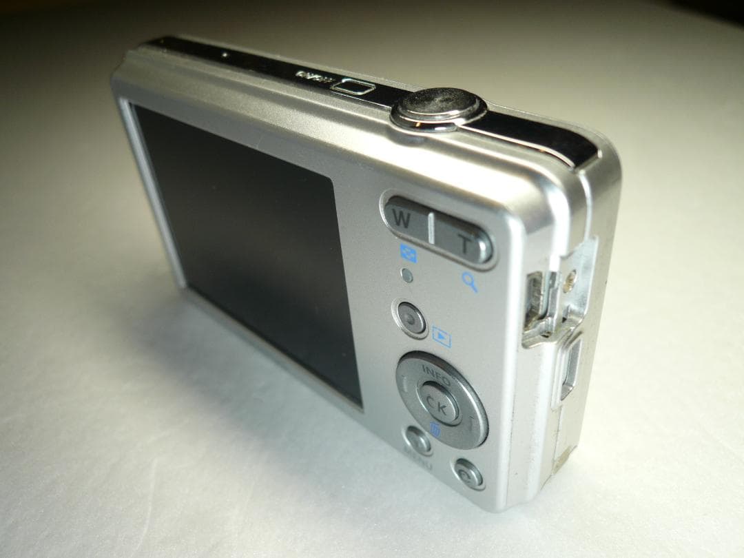 オリンパス VG-110⭕️安心の実働品❤️小さくて軽量★光学4倍1200万画素