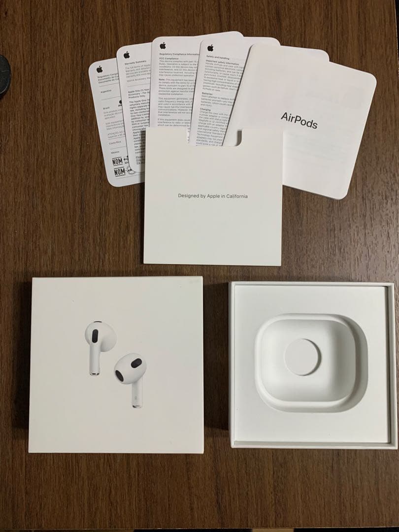 【純正】Apple AirPods (第3世代) 充電ケース付 付属品あり