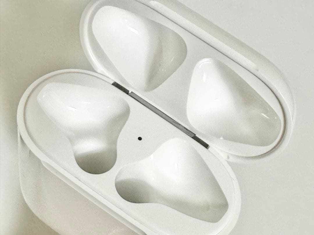 Apple AirPods 第2世代 MV7N2J/A イヤフォン
