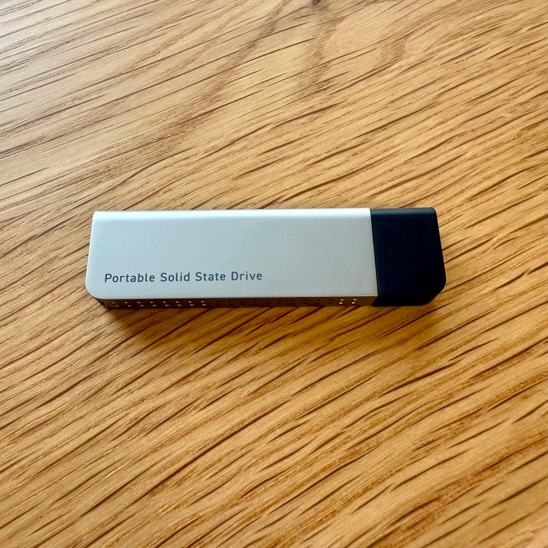 ロジテック製 スティックSSD USB-C 1TB LMD-ELSPH100UC