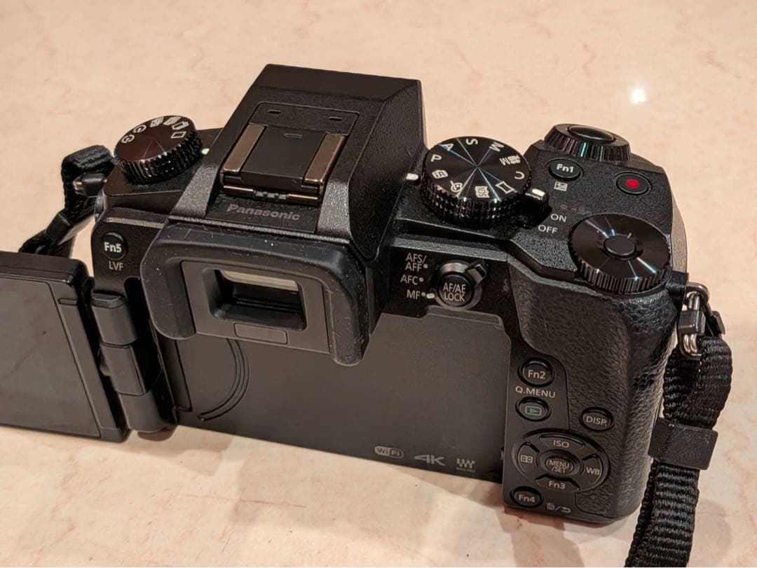 LUMIX-G7-K/レンズG VARIO14～42mm ミラーレス一眼 動画可