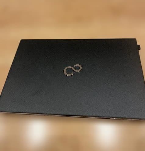 富士通 LIFEBOOK 日本製 ノートPC ブラック 13.3インチ