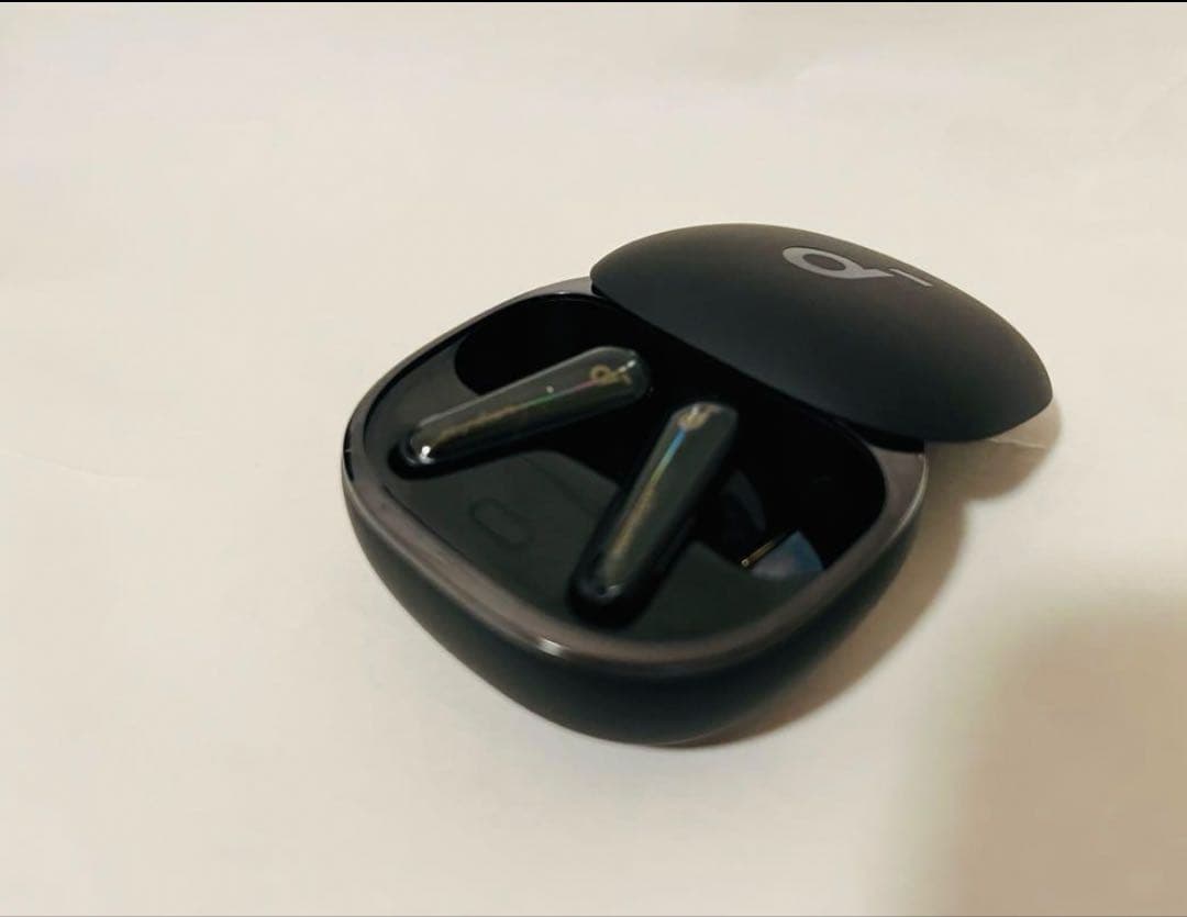 大人気★特価＆美品★Anker SoundCore Liberty4〔ブラック〕