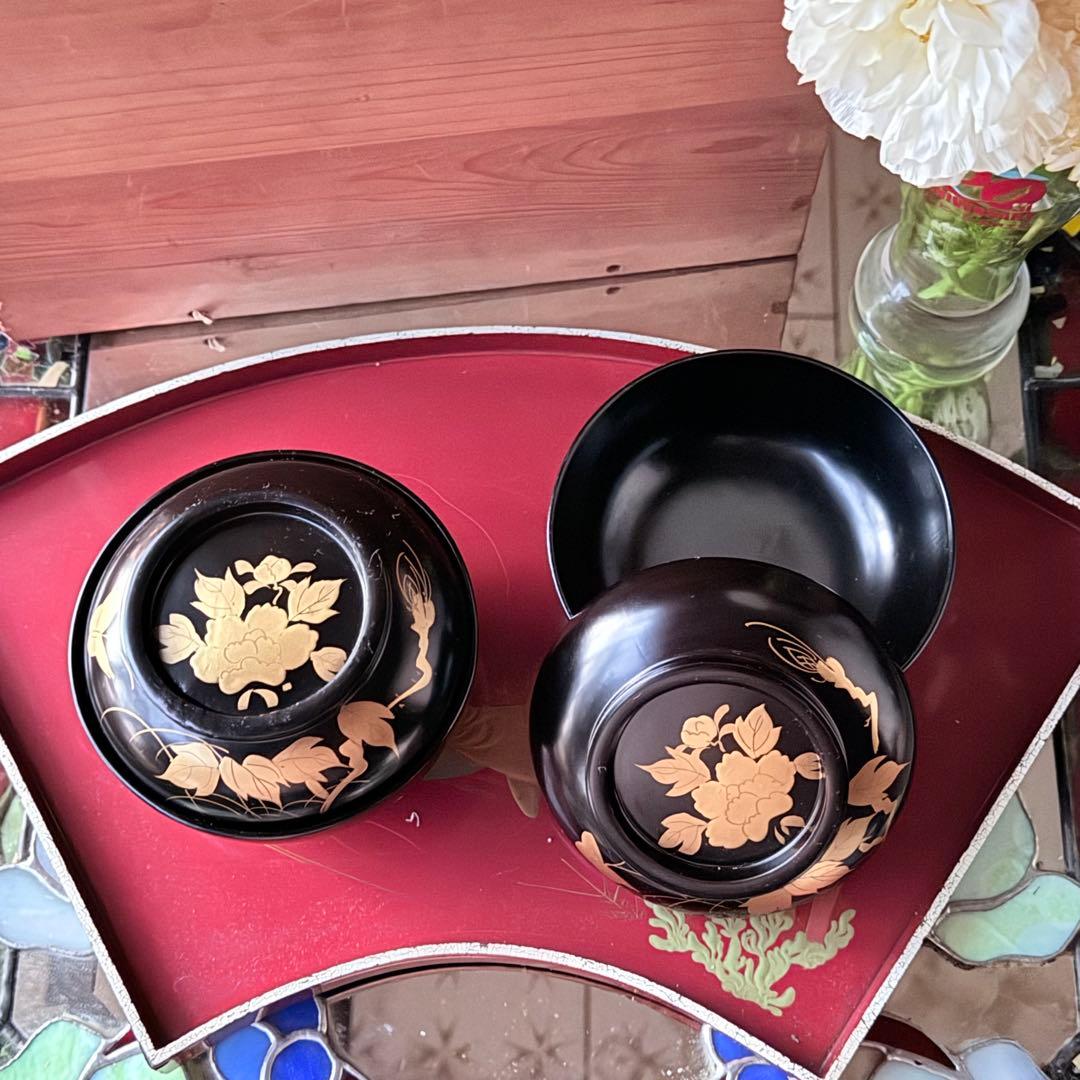 お引越し特価‼️JAPAN最強運‼️天然木時代蒔絵牡丹&蝶　真塗りたっぷり菓子椀5客