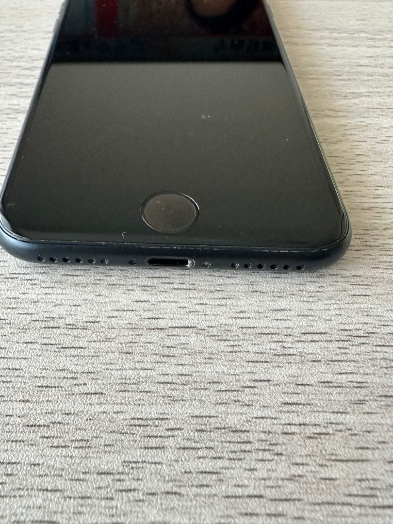 iPhone SE 第3世代128GBミッドナイトSIMフリー