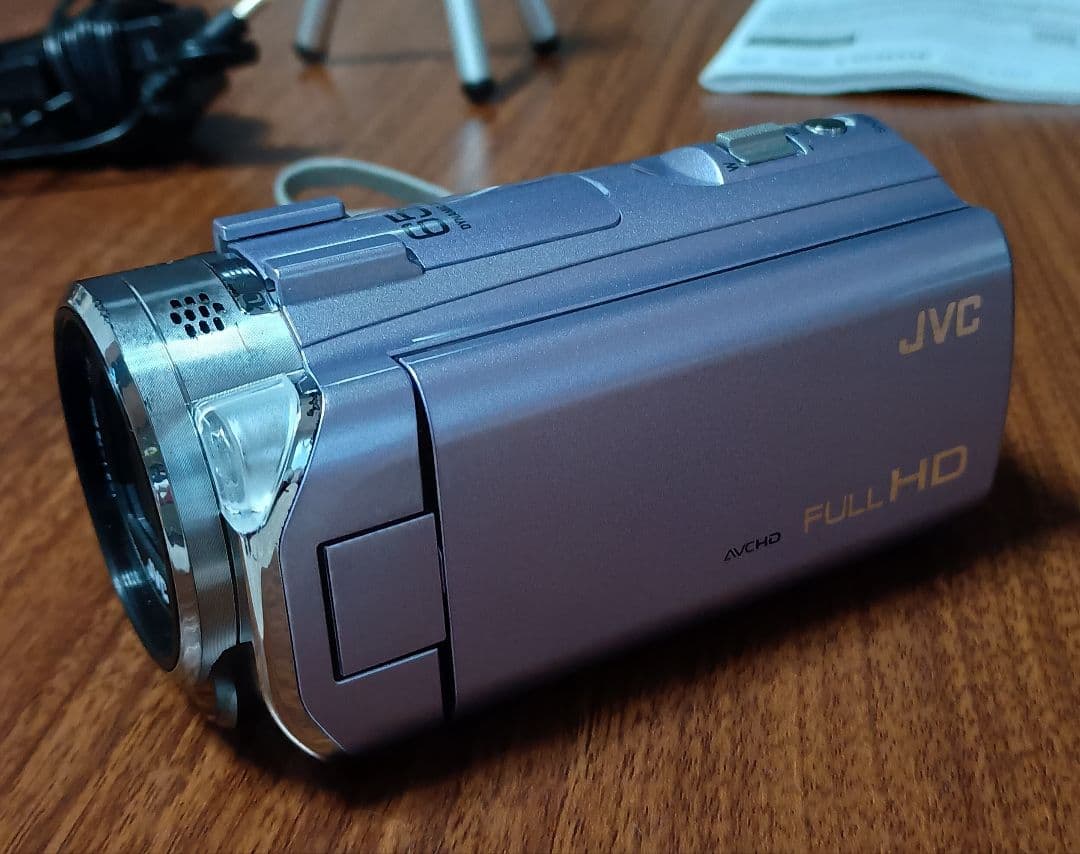 中古動作品 JVC Everio GZ-E765-V フローラルバイオレット