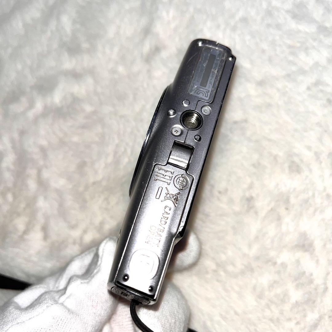 Canon IXY 200 デジタルカメラ　シルバー