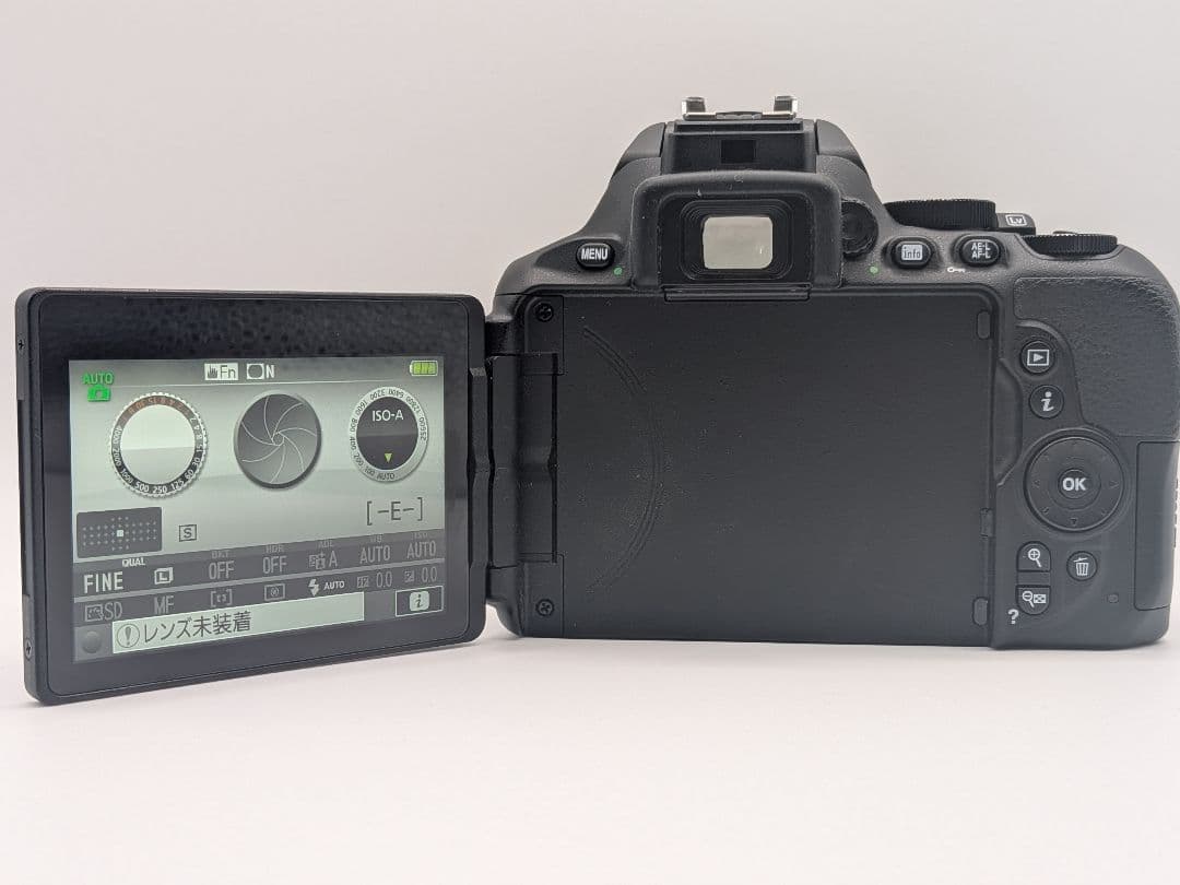 極美品ショット数1729★D5600 料理撮影セット 究極のボケ単焦点＆ストロボ