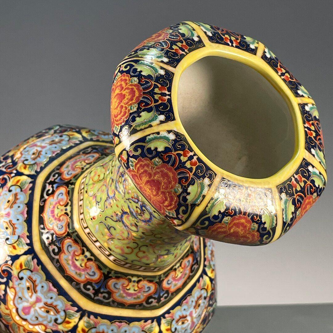景徳鎮 琺瑯彩八方来財花鳥賞瓶 陶磁器 装飾品 現代工芸品 美術品 置物
