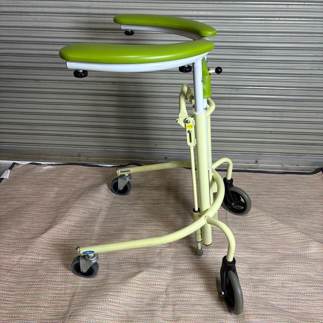 【送料込】日進医療器　トレウォークスリム　室内用歩行車　歩行器