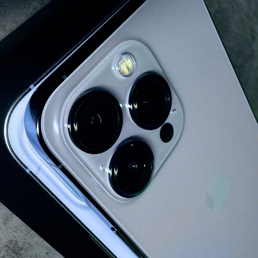 【人気カラー美品】Apple iPhone 13 Pro シエラブルー 本体
