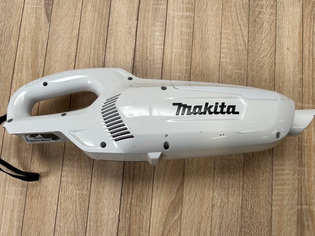 ♦︎①Makita CL107FD 充電式クリーナー