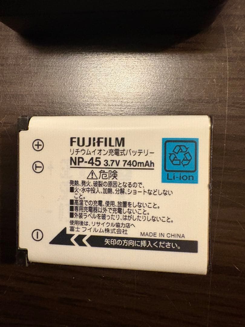 FUJIFILM FinePix Z100fd ピンク　動作確認済み　美品　レア