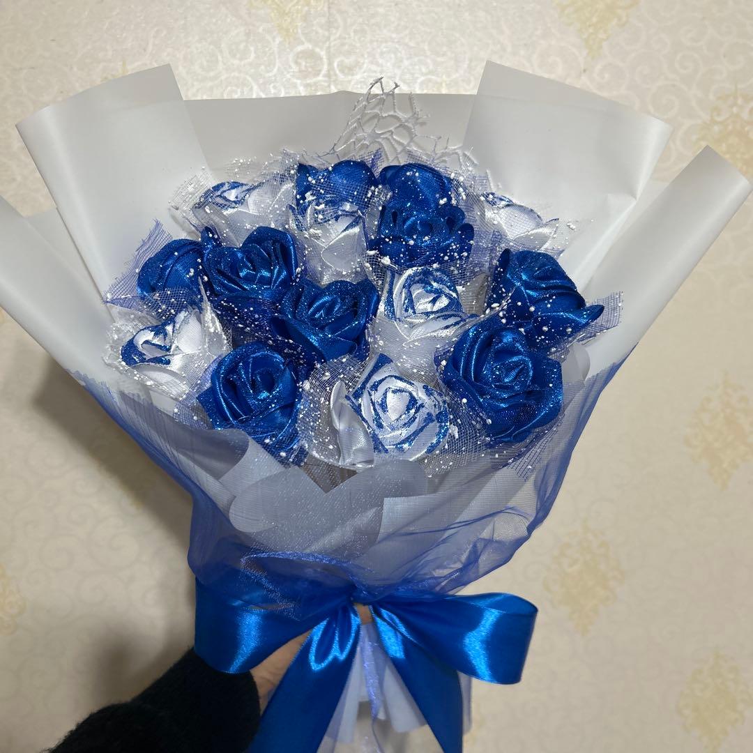 15本白青バラブーケ青ラメ付き❣️プレゼント お祝い 枯れない花永生薔薇特別な人へ