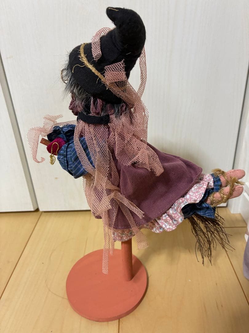 魔女人形の置物