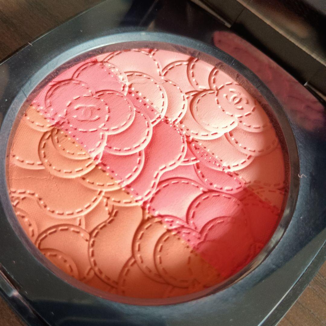 【当日発送】CHANEL カメリア フトゥーラ パウダーチーク 2025限定品