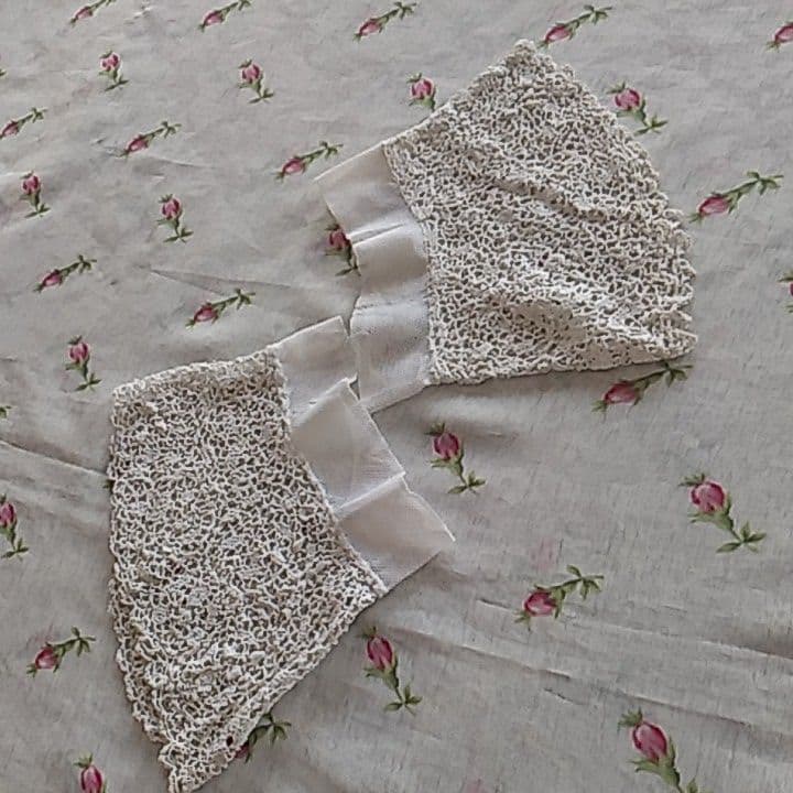 イギリスアンティーク　HONITON LACE