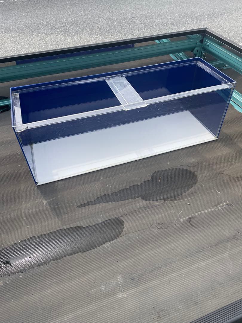 アクリル水槽w900.d290.h300.中古品キズ汚れ等気になる方はご遠慮。