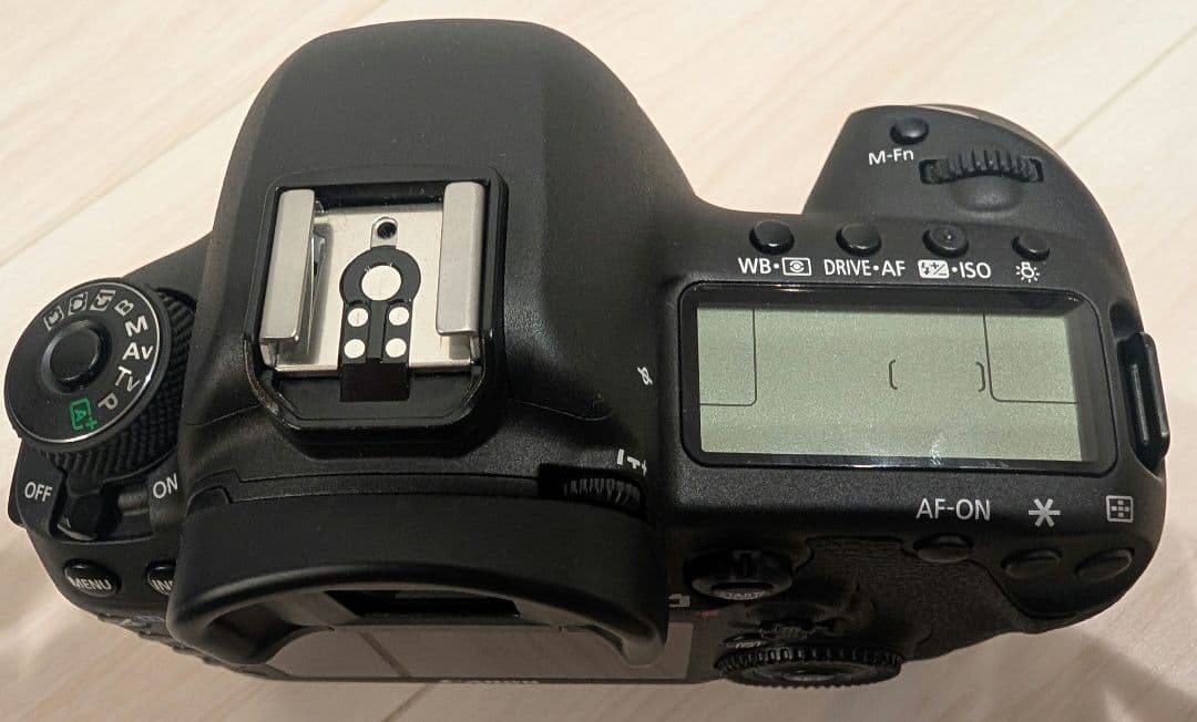 Canon　キャノン　EOS 5D Mark IV ボディ