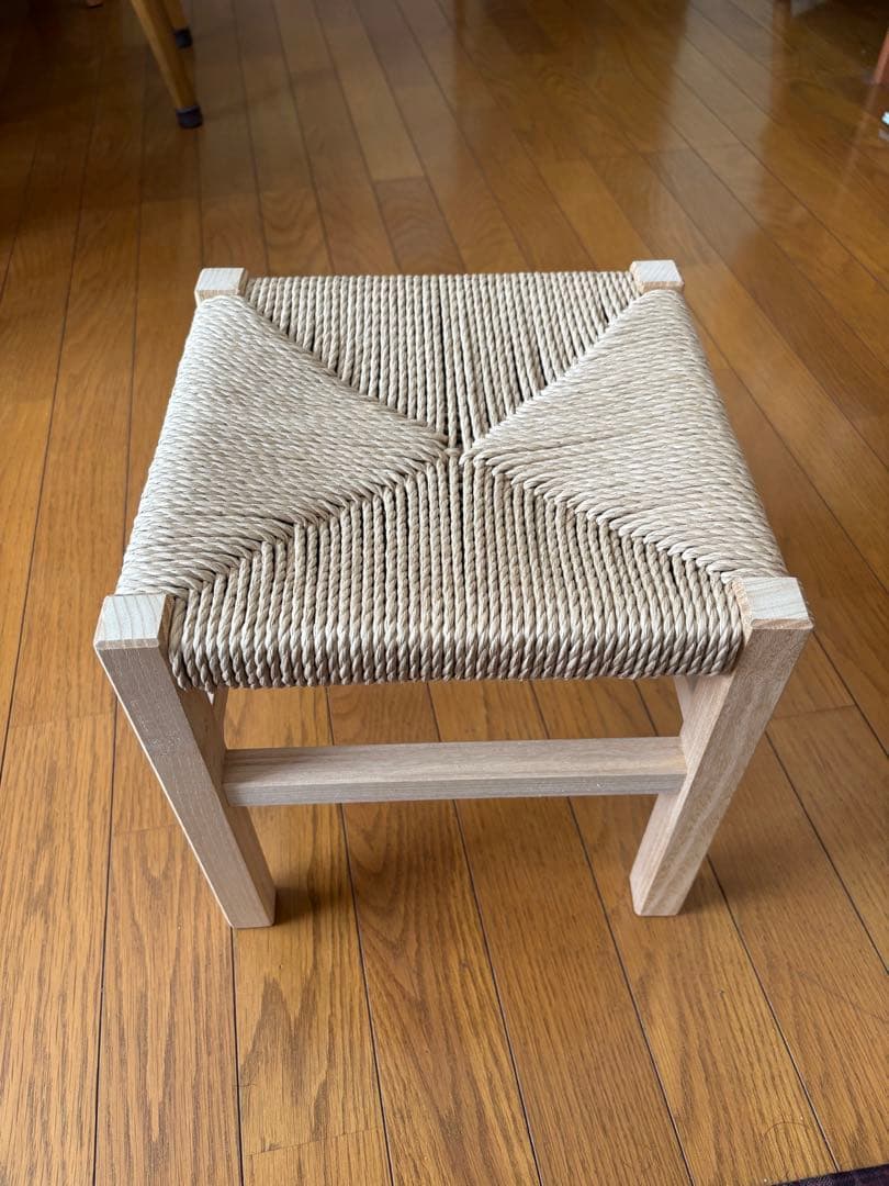 ペーパーコードスツール　子ども椅子試作品