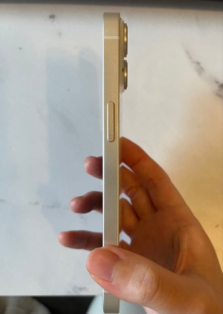 iPhone 14 ホワイト 本体128GB（初期化済み） 充電ケーブル付き