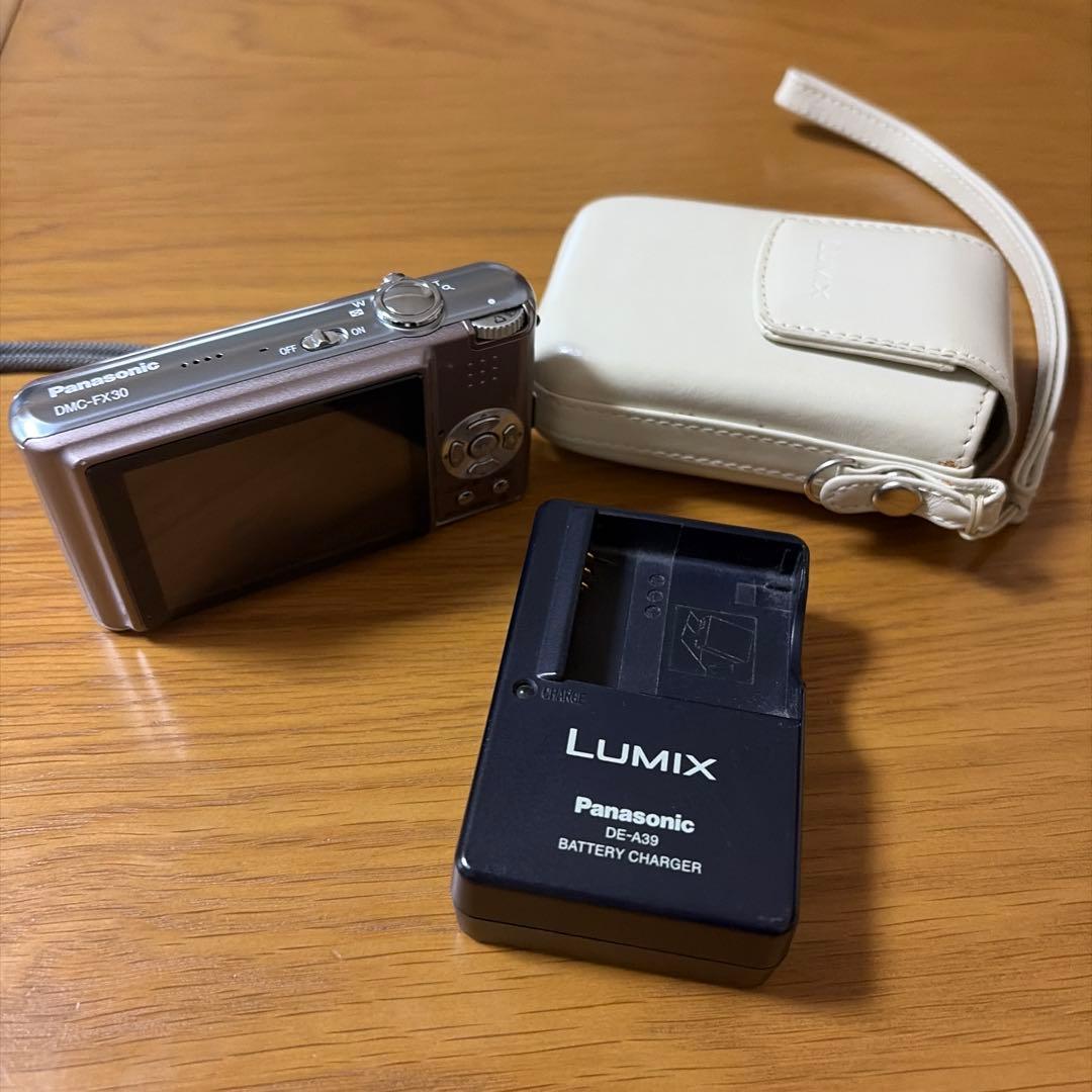 動作確認済み パナソニック LUMIX DMC-FX30 オールドコンデジ