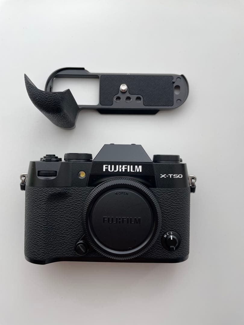 富士フイルム X-T50 ボディ 40.2MP 6.2K グリップ付