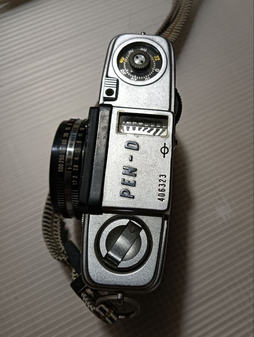 Olympus Pen-D3 ハーフサイズフィルムカメラ
