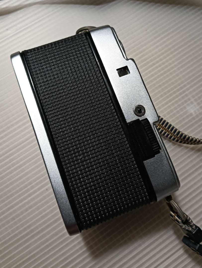 Olympus Pen-D3 ハーフサイズフィルムカメラ