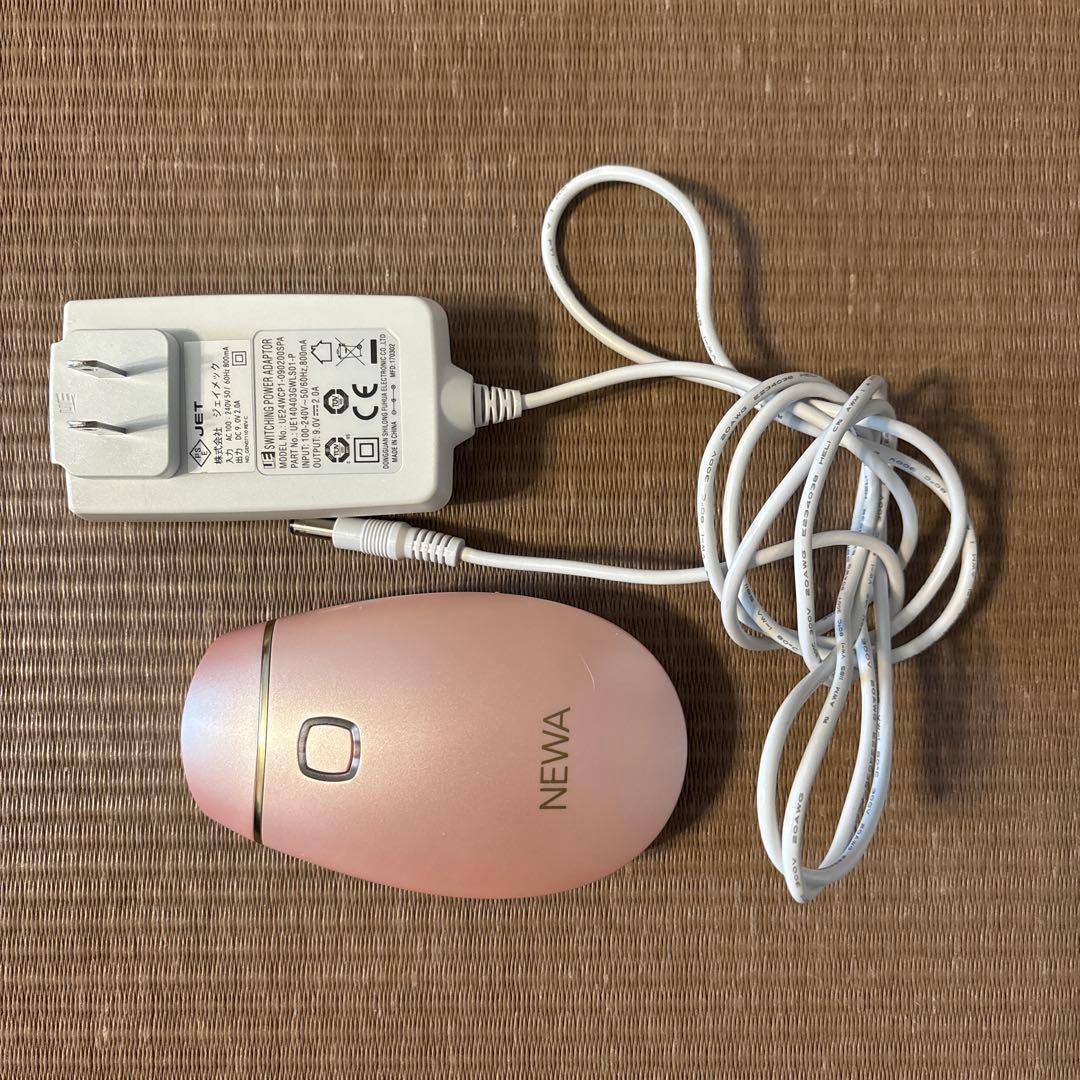 NEWAリフト★ニューワリフト★美顔器★箱、説明書付き