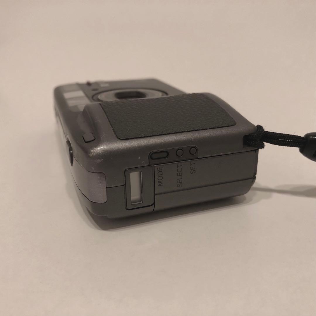 RICOH R1s ガンメタリック／コンパクトフィルムカメラ