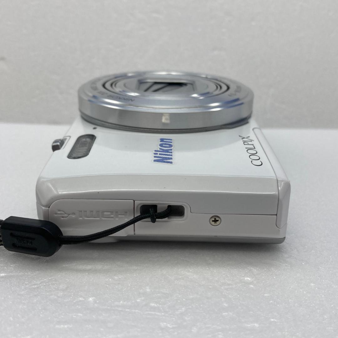 Nikon COOLPIX S7000　ホワイト