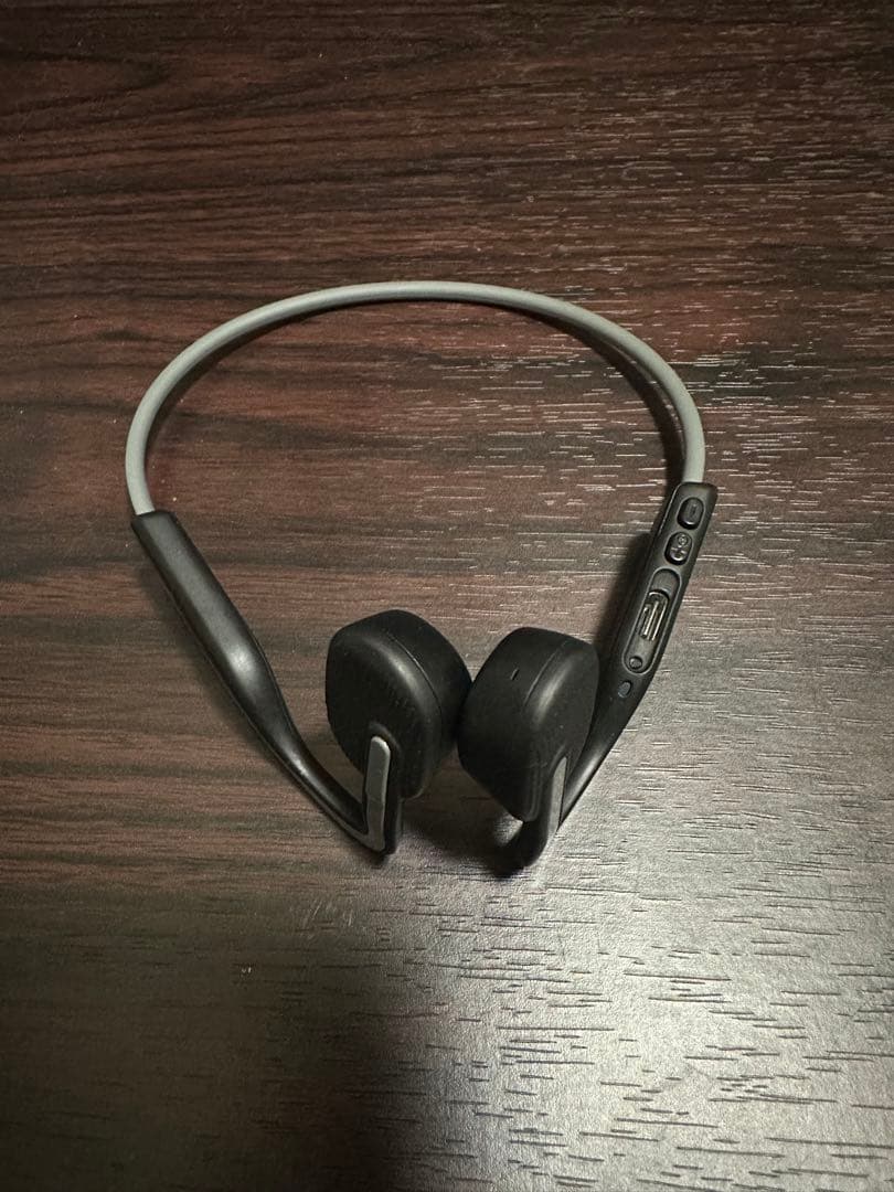 AFTERSHOKZ 骨伝導イヤホン ネックバンド型