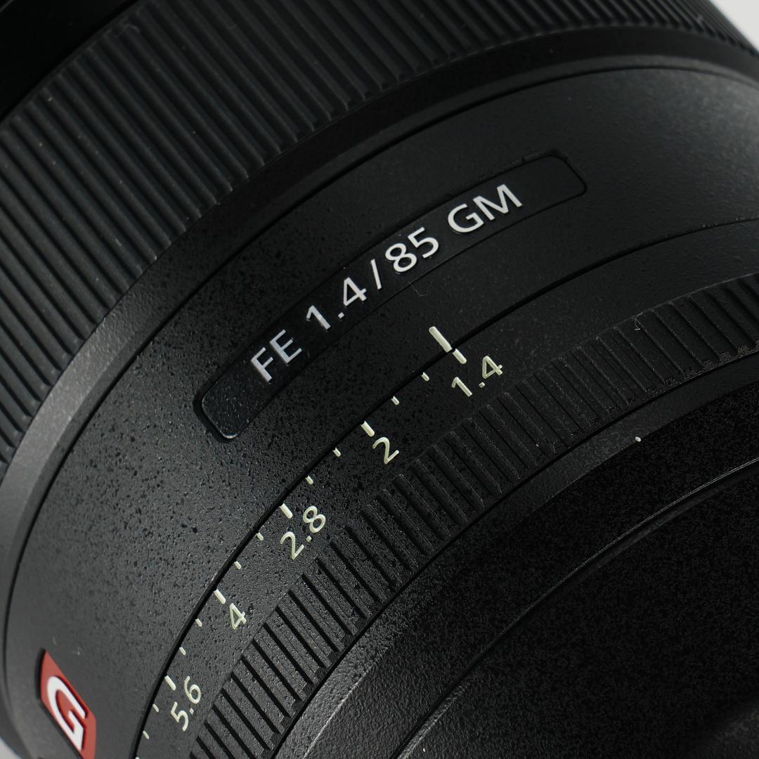 【お買い得！】Sony SEL85F14GM 85mm F1.4 370