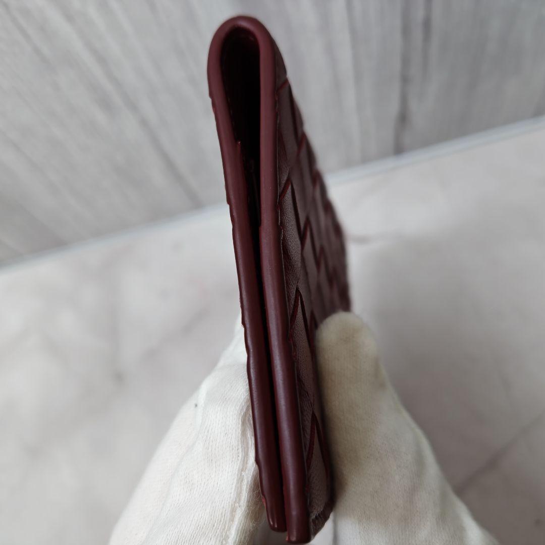 美品　BOTTEGA VENETA パスポートケース　レッド　イントレチャート