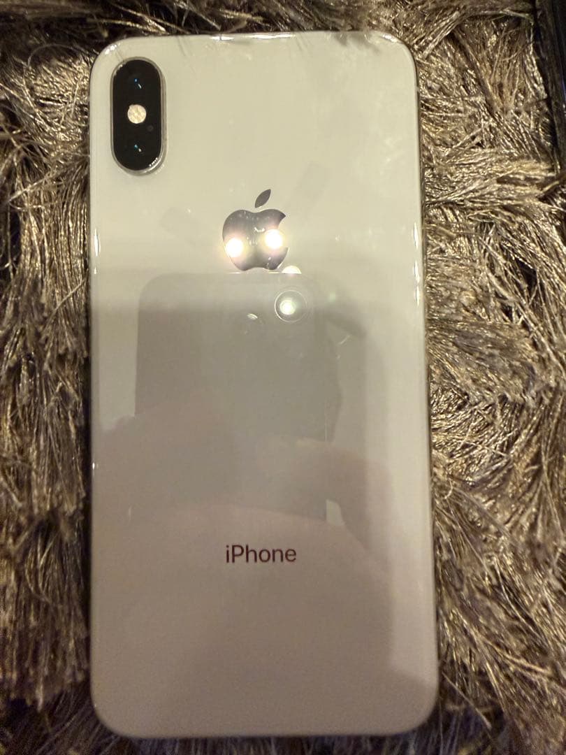 Apple iPhone Xs 64GB シルバー