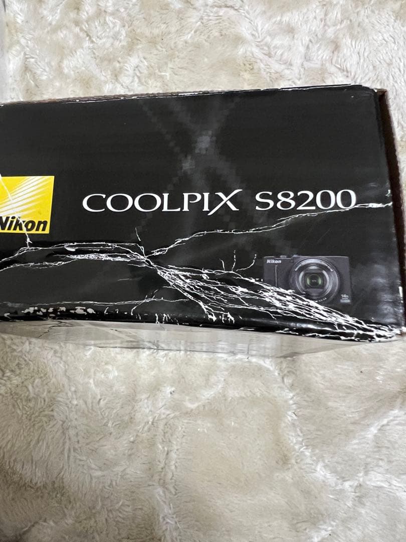 【週末セール】Nikon COOLPIX S8200 本体と付属品