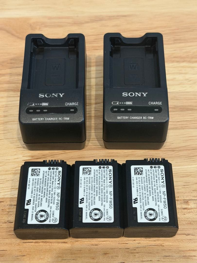 SONY α7II と Sel2470z のセット CP-BK-3など付属品多数