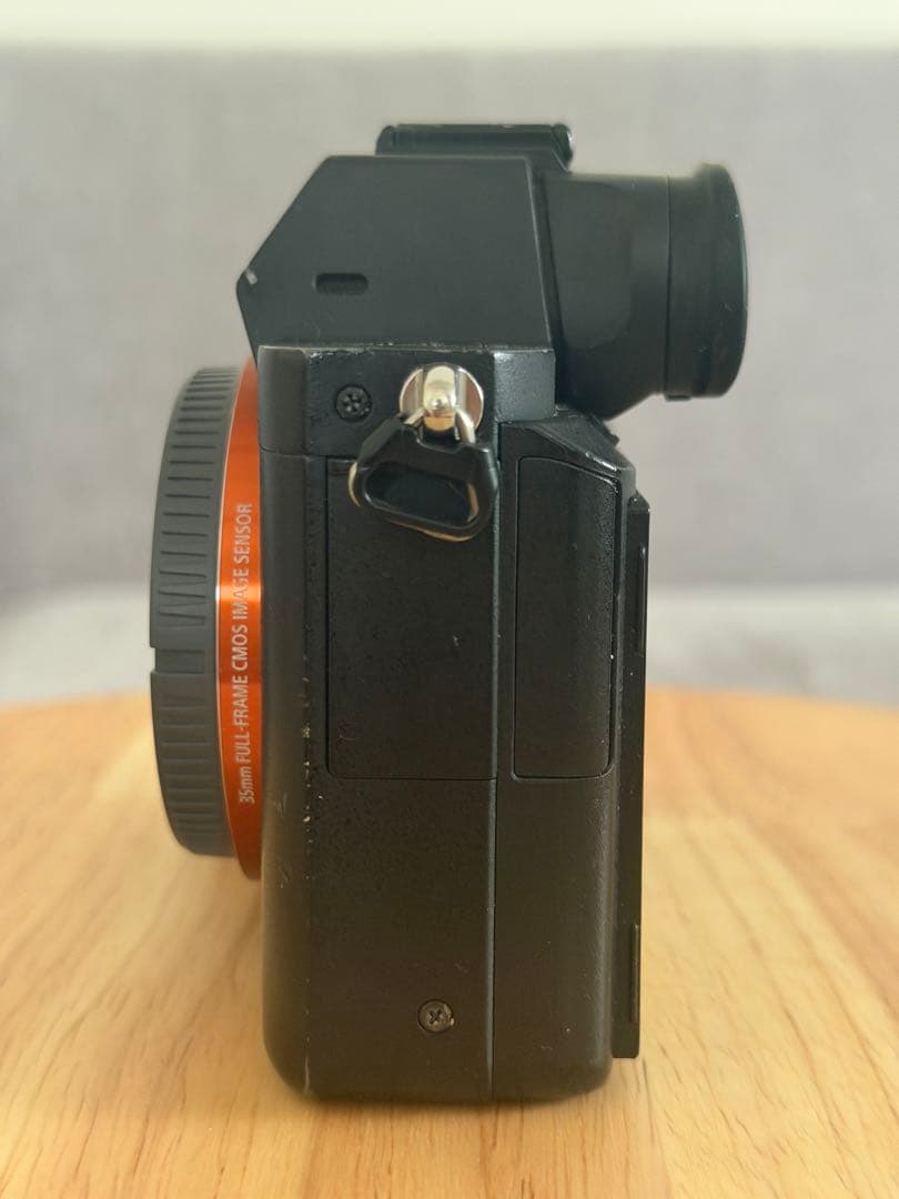SONY α7II と Sel2470z のセット CP-BK-3など付属品多数