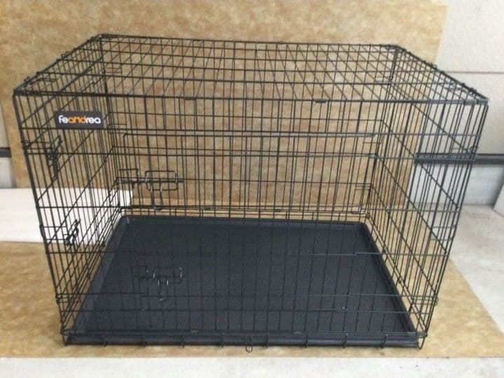 #新品　未使用42ペットケージ折り畳み式107x70x77.5cmトレー付き