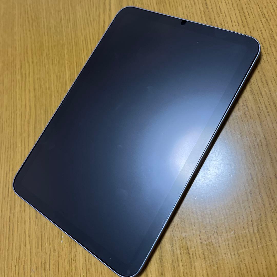 iPad mini (第6世代) レッド カバー付き
