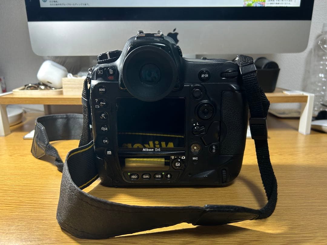 デジタルカメラ Nikon D4